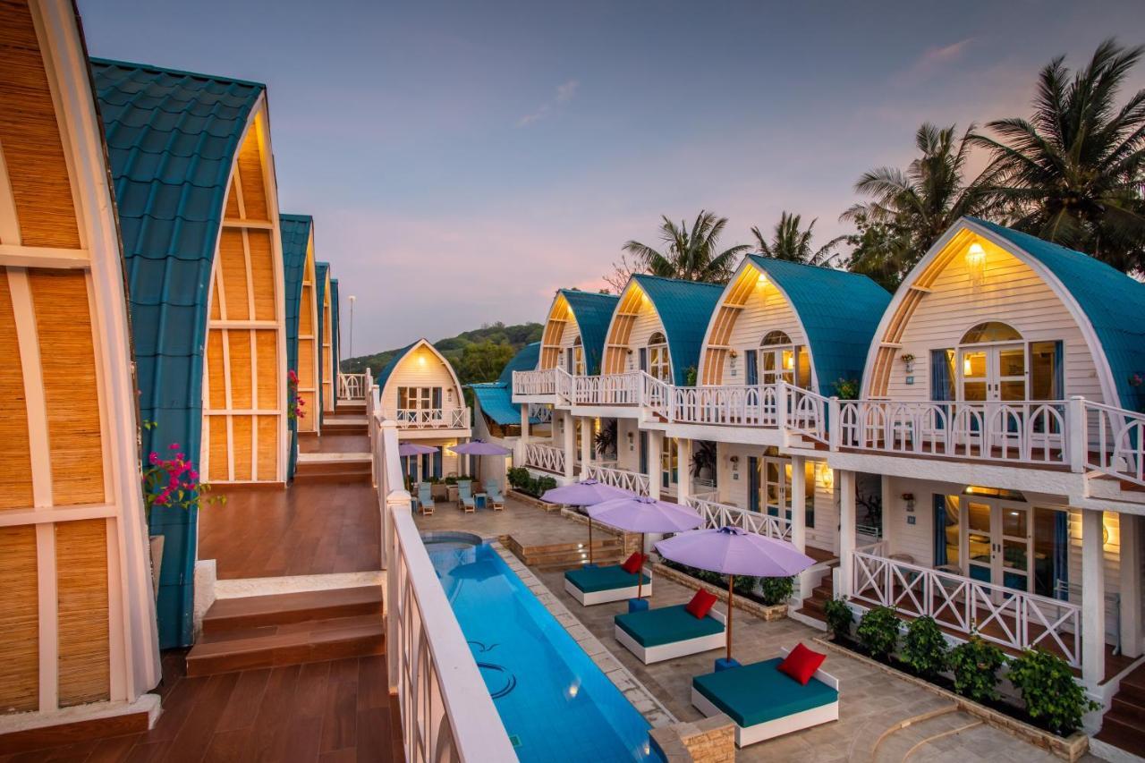 Santorini Beach Resort Gili Trawangan Luaran gambar
