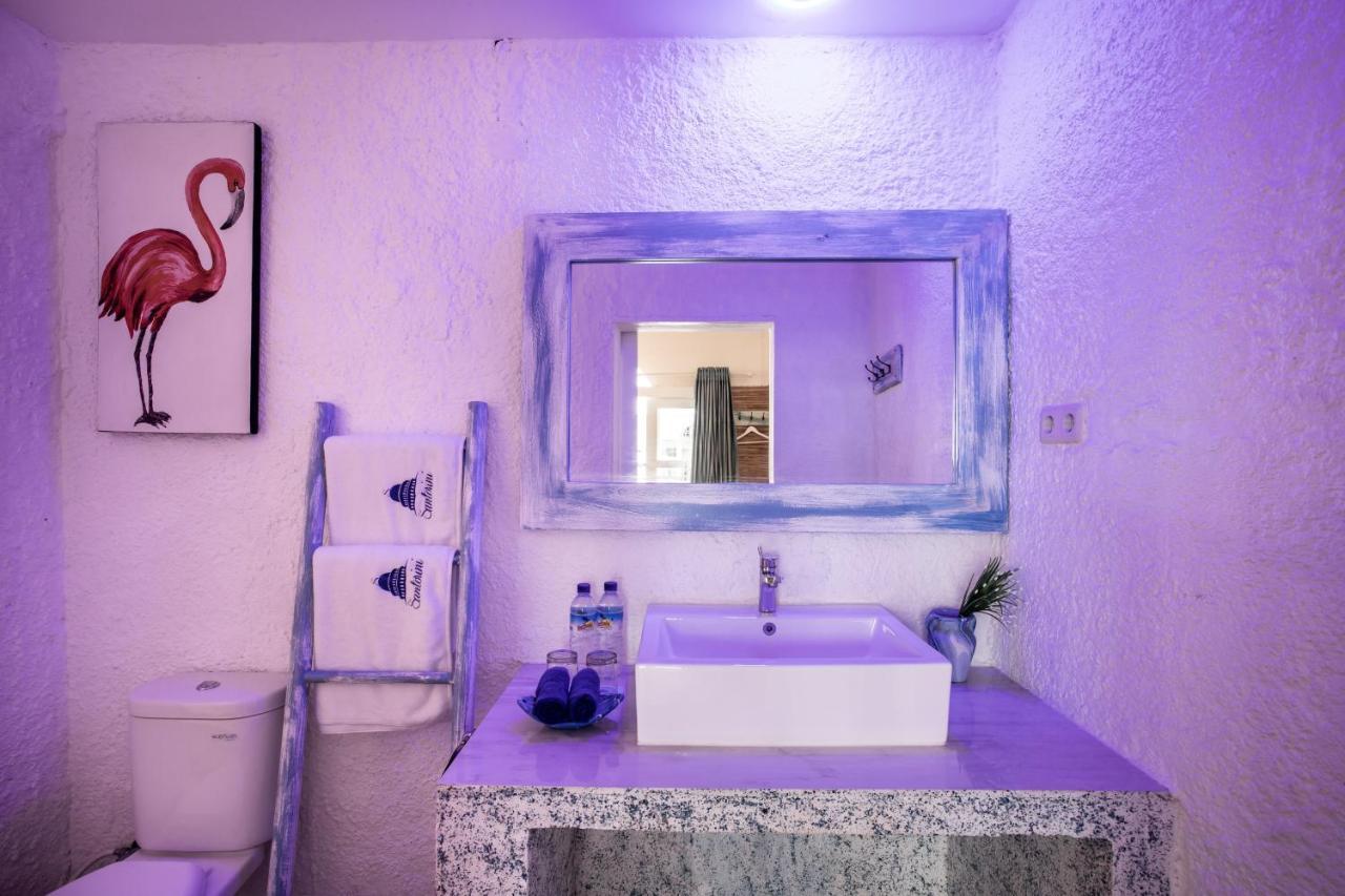 Santorini Beach Resort Gili Trawangan Luaran gambar