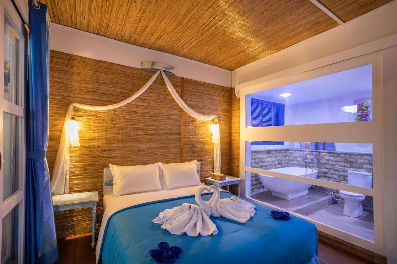 Santorini Beach Resort Gili Trawangan Luaran gambar
