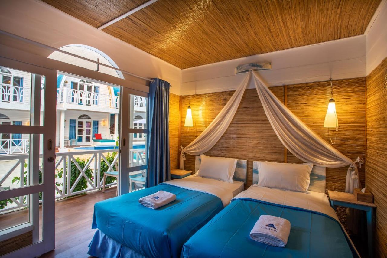 Santorini Beach Resort Gili Trawangan Luaran gambar